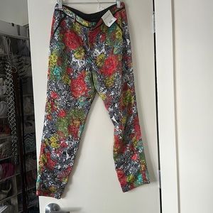 Top shop patterned pant size US 6
